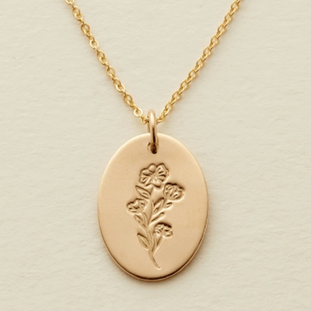 Minimalist Boho Floral Family Oval Gift Necklace - Picture 10 of 16